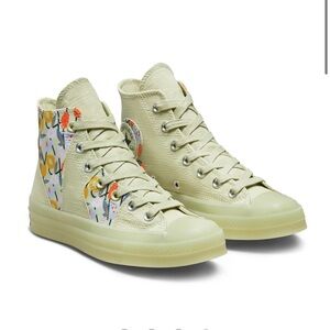 NWT floral green converse 8.5